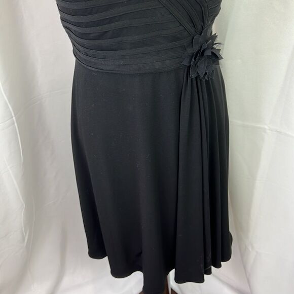 JS COLLECTIONS Sweetheart Neckline Formal Dress Black Sz 4 EUC - Picture 4 of 8